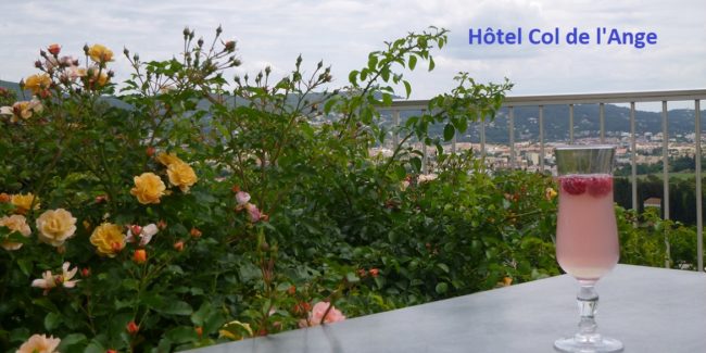 hôtel-draguignan-var-83-col-de-l-ange-pisicne-pas-cher-calme-charme-panoramique